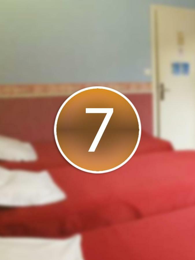 Hotel des voyageurs Chez Betty Neussargues en Pinatelle Zimmer foto